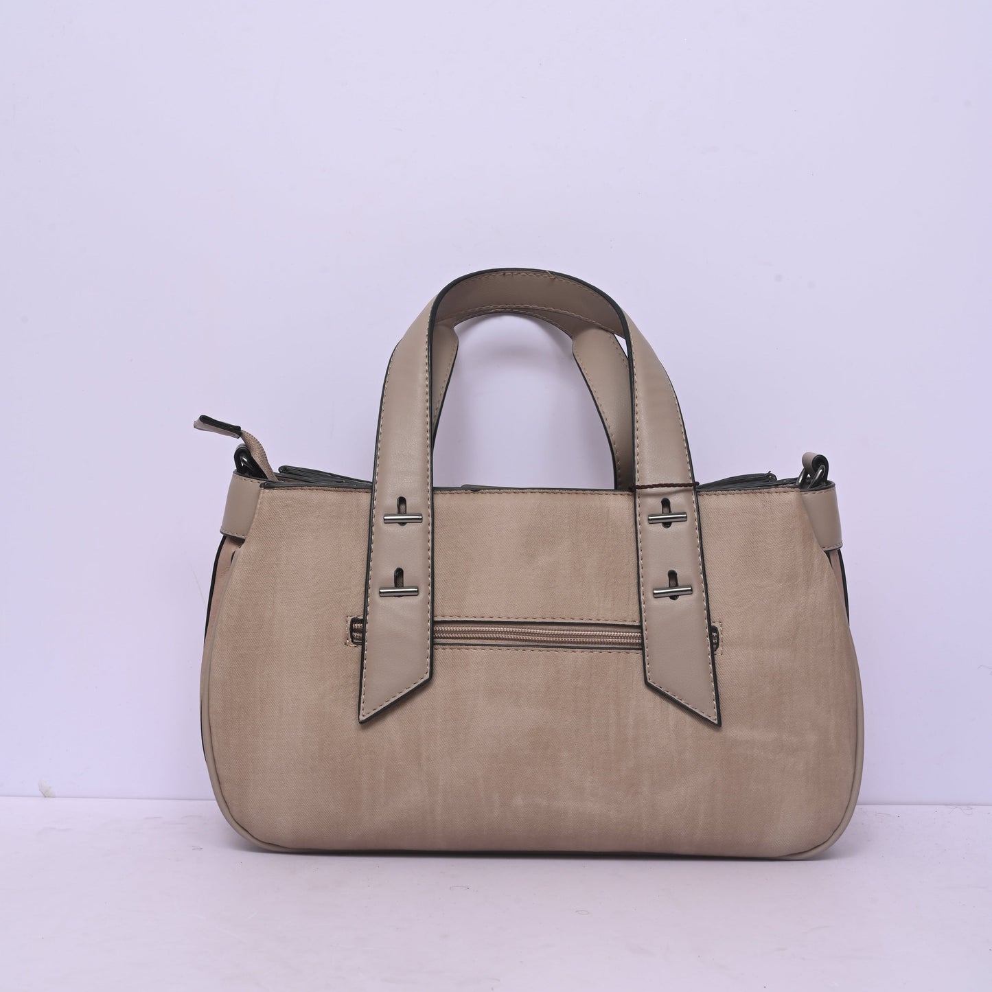 Vintage Style Large Capacity Handbag with Top Handles for Women Featuring Spacious Interior and Classic Design