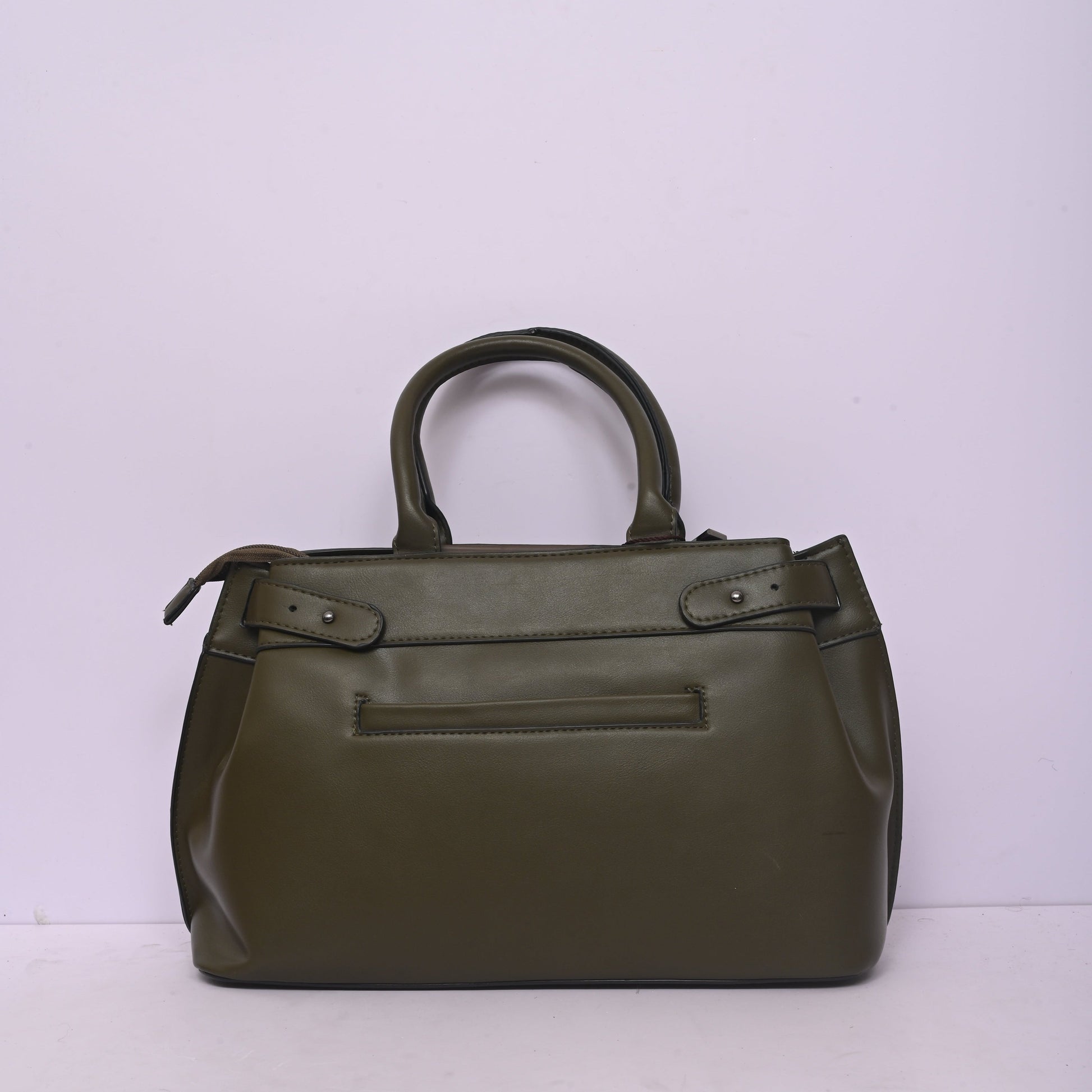 Premium Checkerboard Tote Bag with Top Handles for Women Featuring Spacious Interior and Elegant Checkered Design