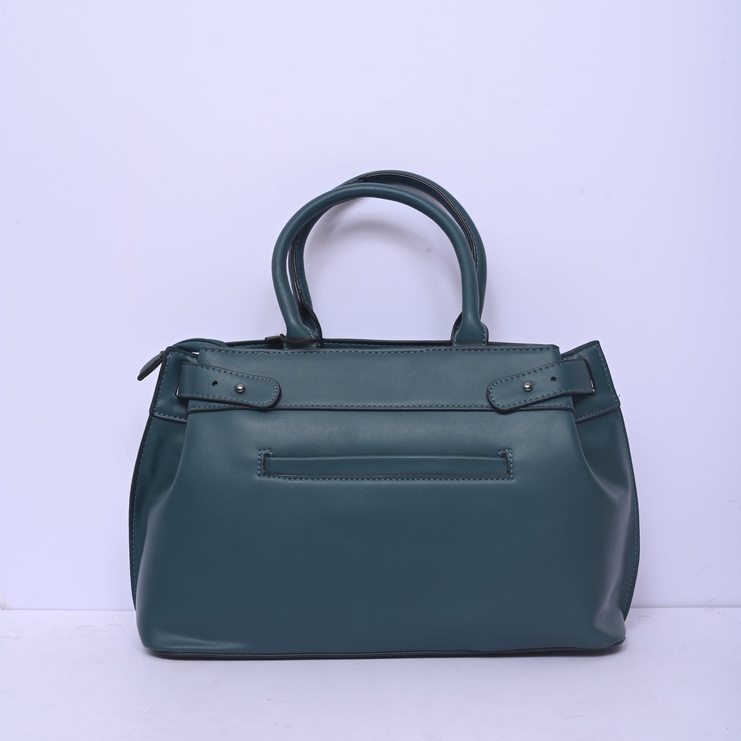 Premium Checkerboard Tote Bag with Top Handles for Women Featuring Spacious Interior and Elegant Checkered Design