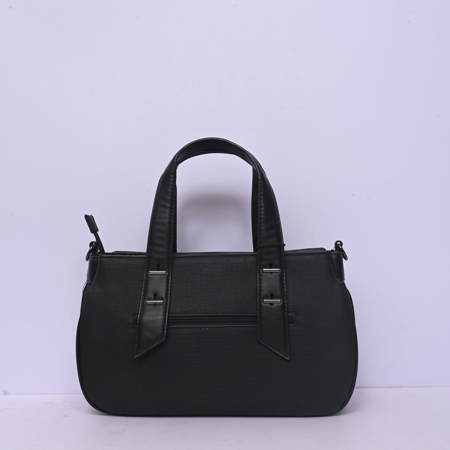 Vintage Style Large Capacity Handbag with Top Handles for Women Featuring Spacious Interior and Classic Design